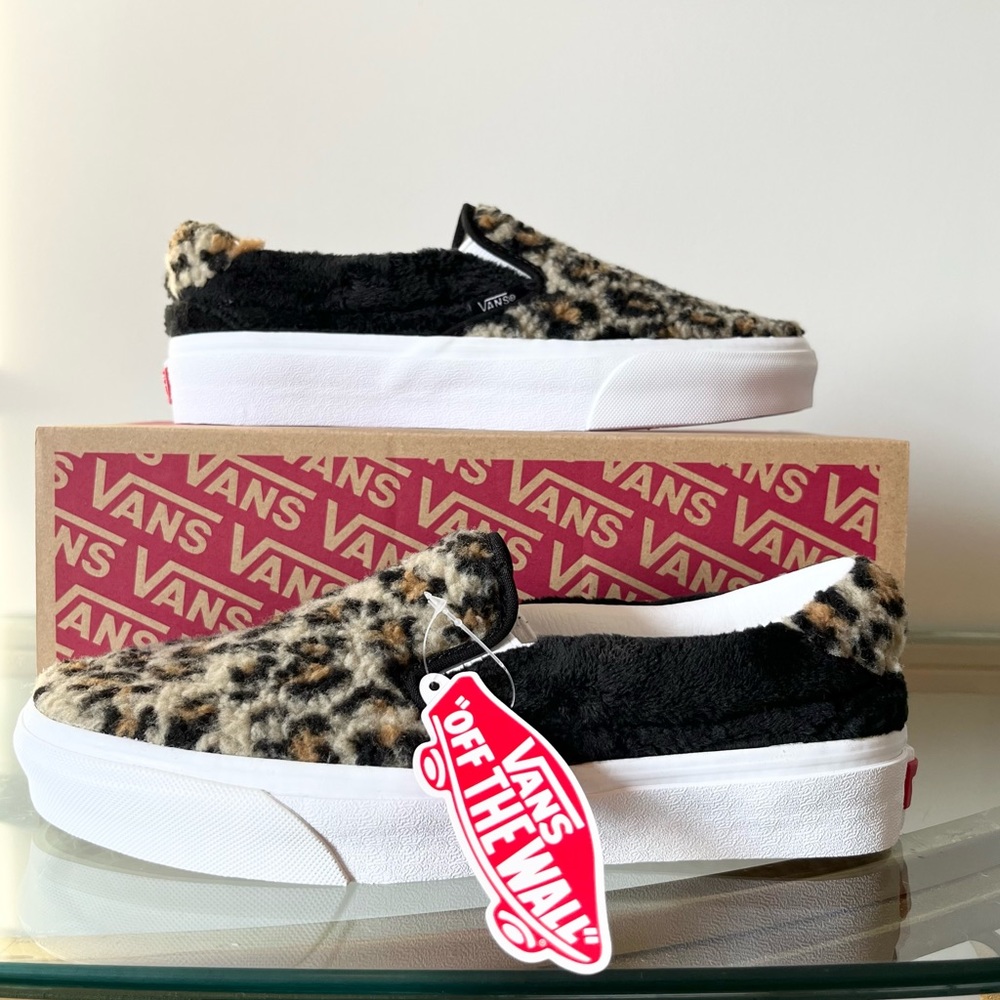 Vans Leopard Faux Fur Slip On Sneakers Size 9